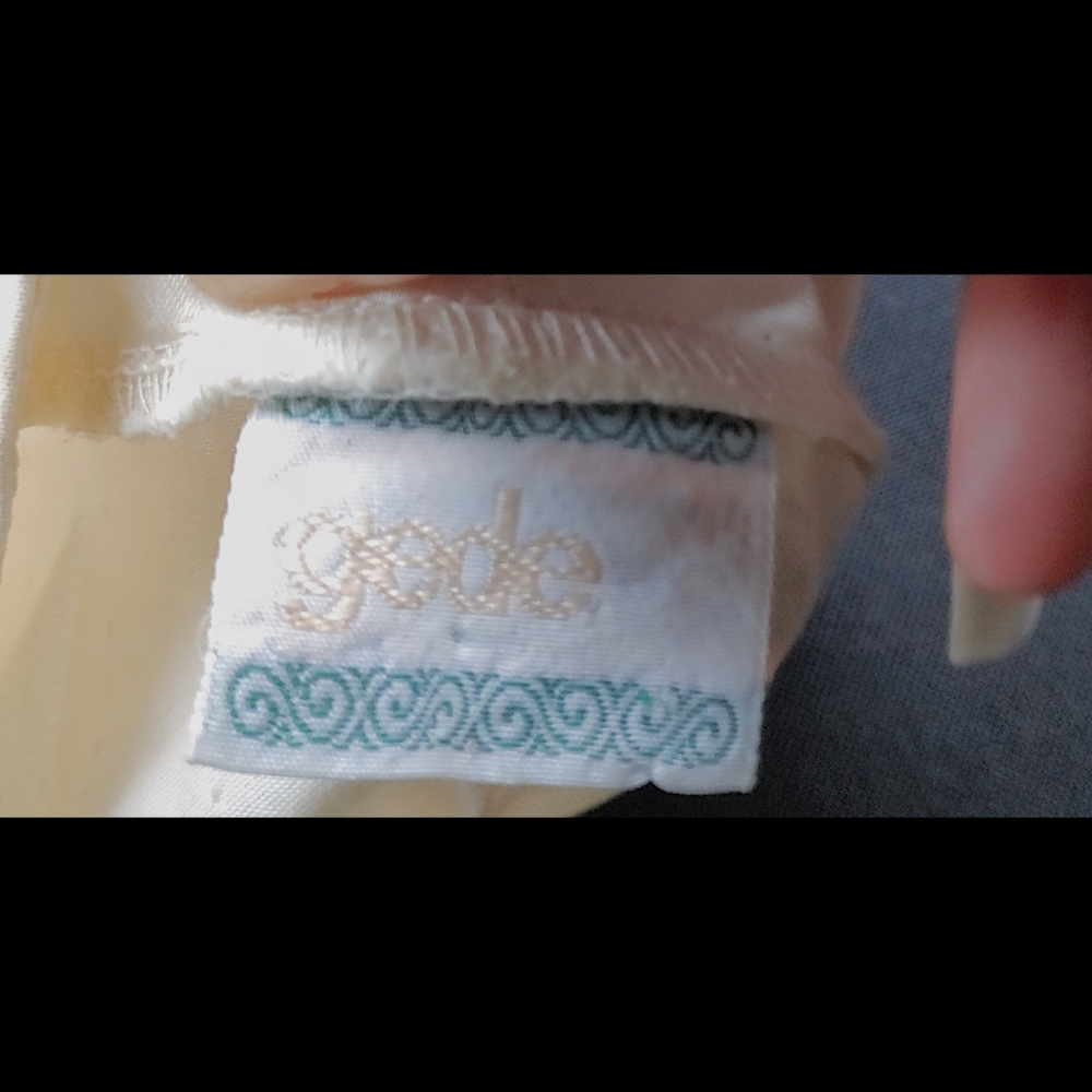 Ivory Blouse - Picture 10 of 10